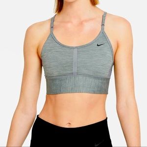 ✨NWT Nike Sports Bra